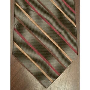 Axcess A Claiborne Company Hand Made 100% Imported Silk Made In China